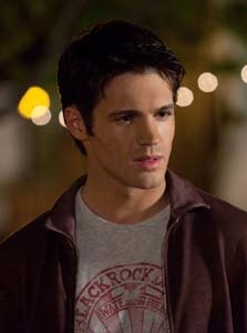 Jeremy Gilbert voit des morts. Son ex petite amie pour être exact. - The_Vampire_Diaries_mais_pourquoi_Jeremy_voit-il_des_morts_photo_2